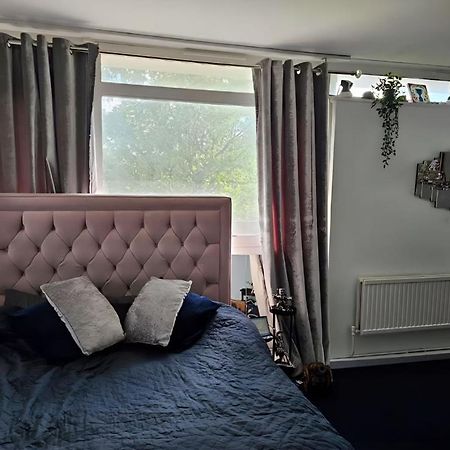 Double Private Room With Shared Bathroom Facilities Londres Exterior foto